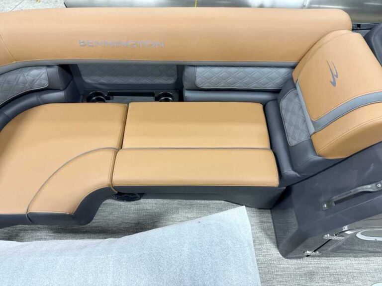 2026 Bennington 20SSR - SPS - Luxe - Blackout US-ETWS9188J526 [photo 5]